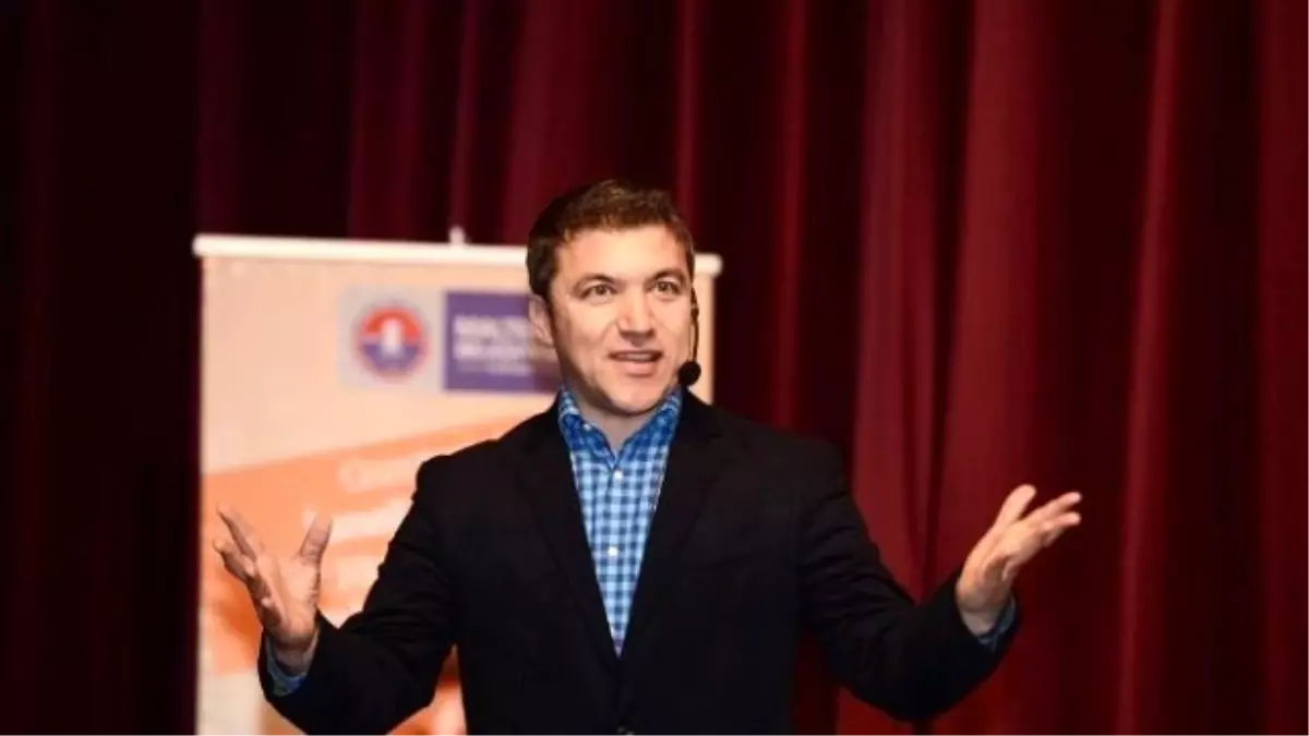 İsmail Küçükkaya "Korkma"Yı Maltepeliler İçin İmzaladı