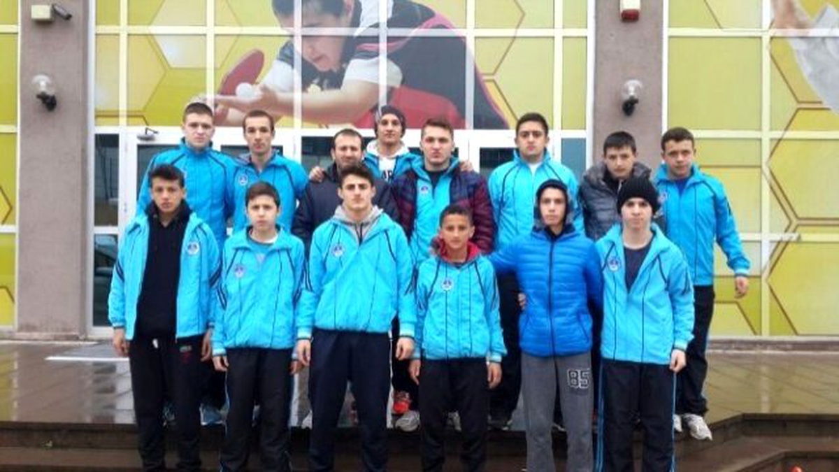 Kağıtsporlu Altı Güreşçi Finallerde