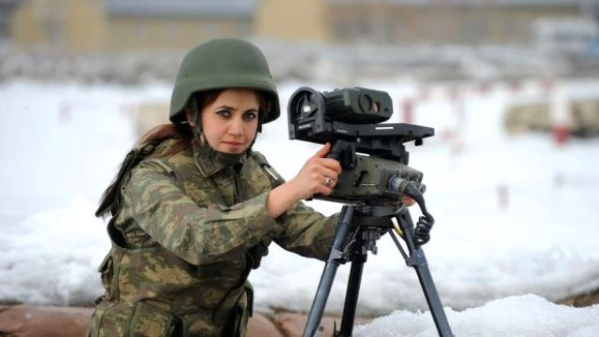 Milli Savunma Bakanlığı "Kadınların Askere Alınacağı" İddiasını Yalanladı