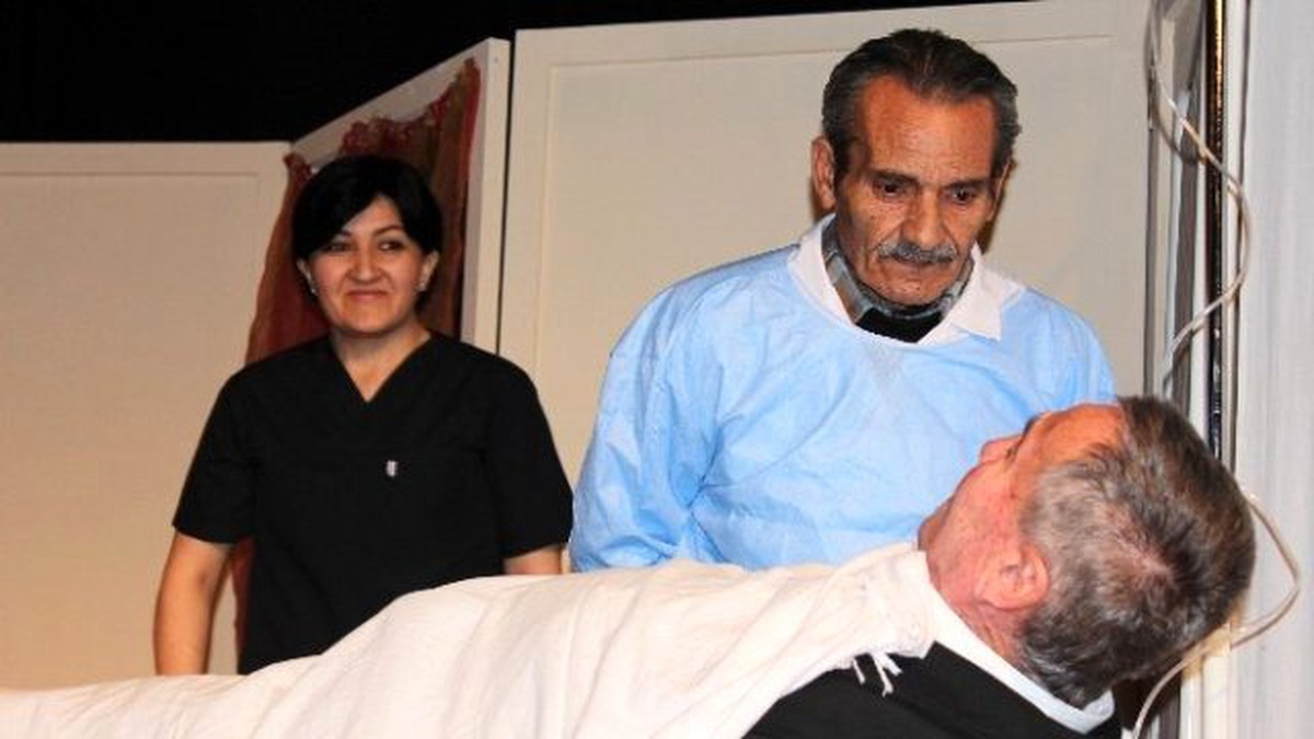 Nazilli\'de Yaşlılar Haftasına Özel Tiyatro