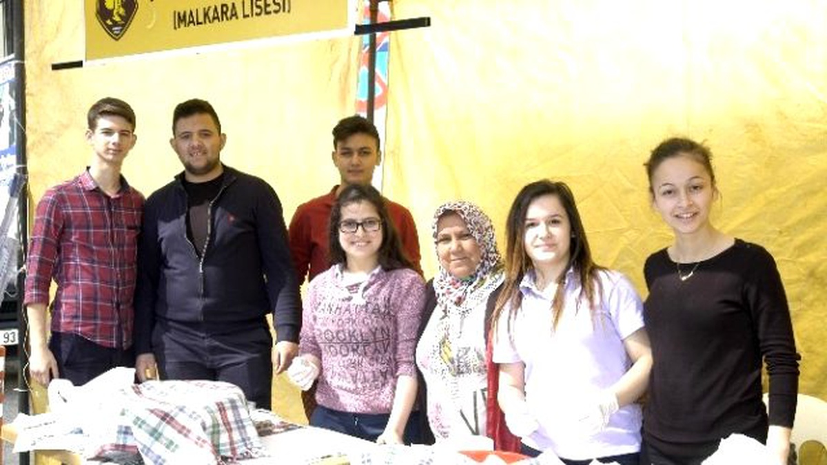 Okul Yararına Mekik Kermesi Düzenlendi