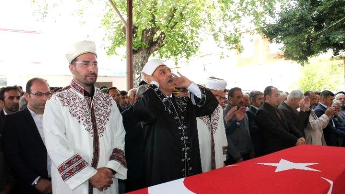 Piyade Asteğmen Toprağa Verildi