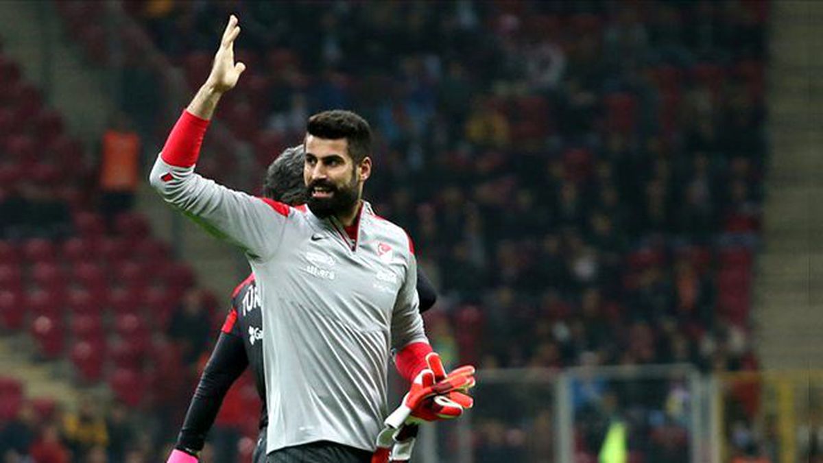 Volkan Demirel: Art Niyetli Saygısızlar