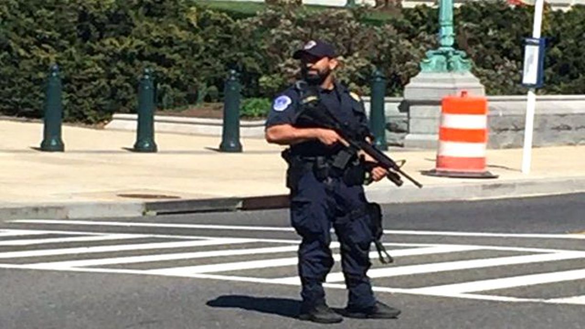 Washington'daki Ziyaretçi Merkezinde Silah Sesleri Duyuldu! Saldırgan Yakalandı