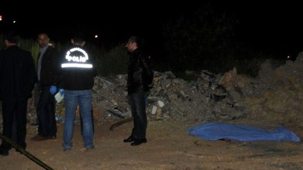 Ayrıldığı Eşini Vurup, İntihar Etti