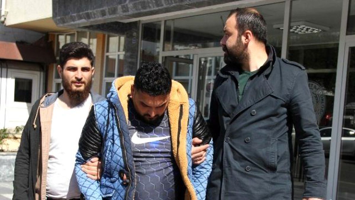 İzmir Polisinin Göçmen Ticaretinden Aradığı 2 Kişi Samsun\'da Yakalandı