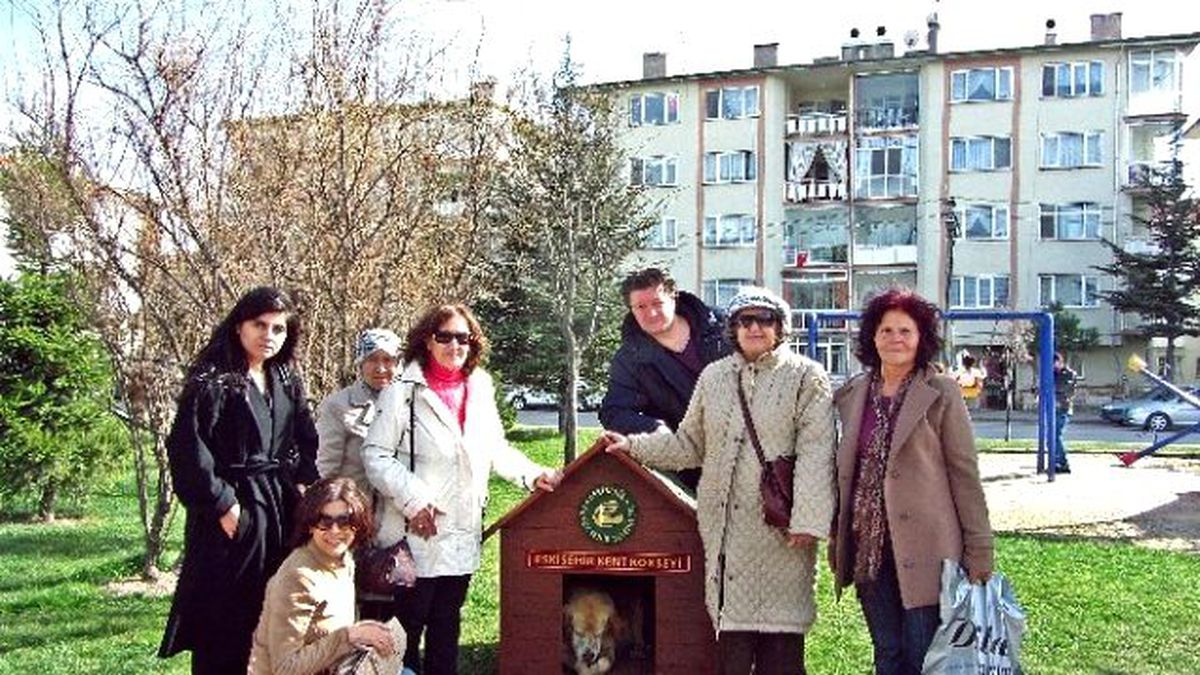 Kent Konseyi Hayvan Hakları Grubu\'ndan Teşekkür Ziyareti