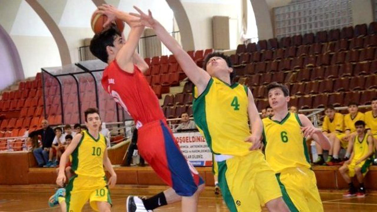 Küçük Erkekler Basketbol Ege Bölge Şampiyonası Sona Erdi