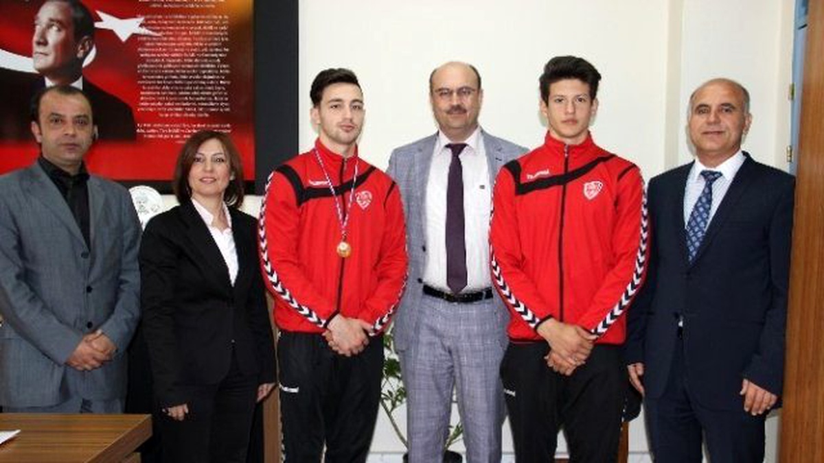 Manisa Spor Lisesi Öğrencisinden Cimnastikte Büyük Başarı