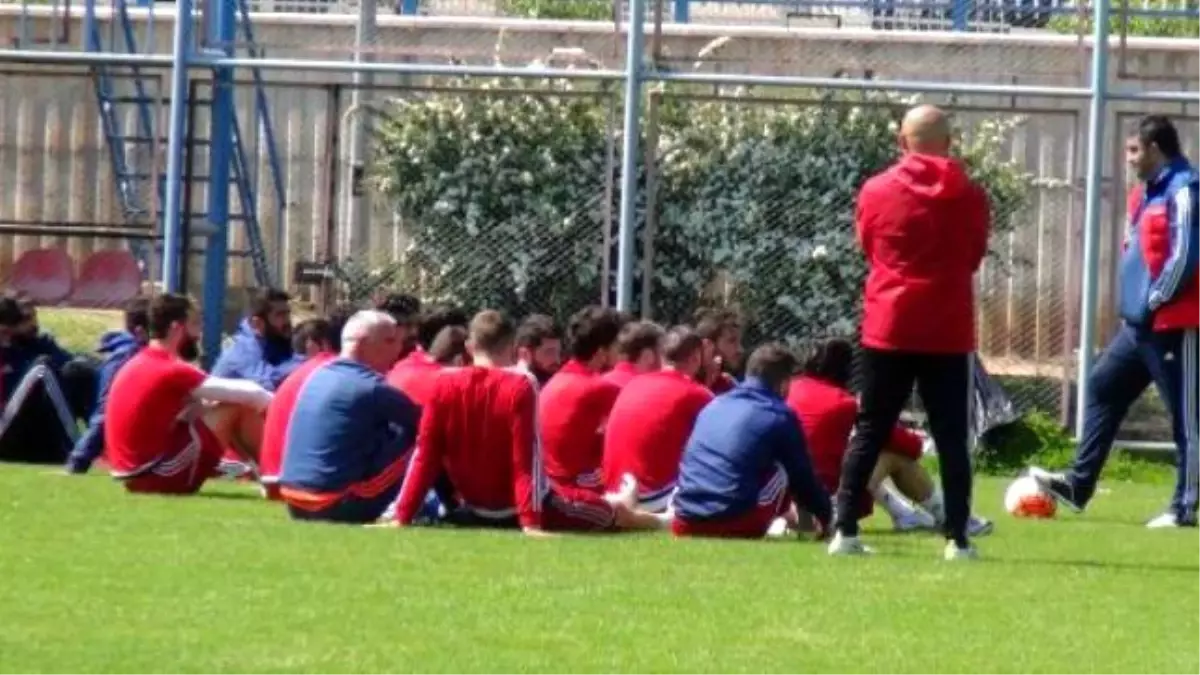 Mersin İdmanyurdu-Ümit Özat: "Medipol Başakşehir Zor Maç"