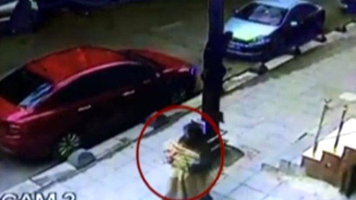 Ölü Bebeğini Metruk Binaya Bıraktı