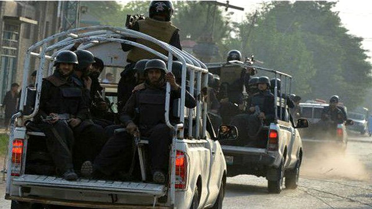 Pakistan'da İntihar Saldırısının Ardından Operasyon! 200 Kişi Gözaltına Alındı