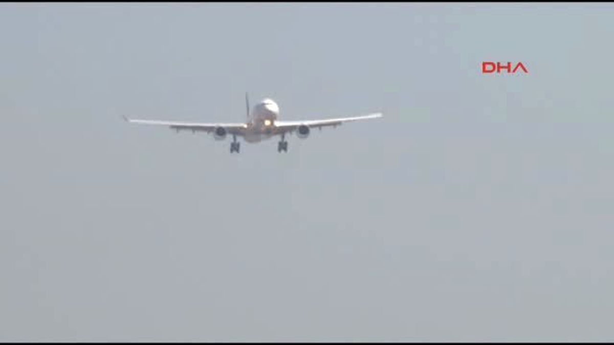 Pistte Yabancı Madde Gören Pilot Uyardı