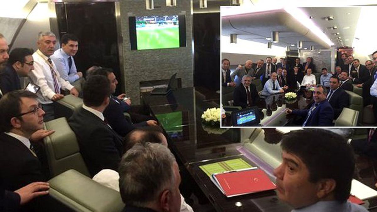 Recep Tayyip Erdoğan, Avusturya - Türkiye Maçını Uçakta Takip Etti