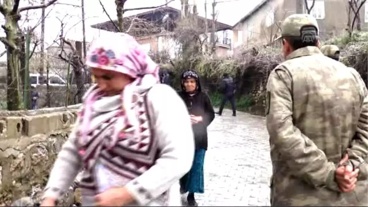 Şehit Teknisyen Yardımcısı Mehmet Sadık Altürk\'ün Cenazesi