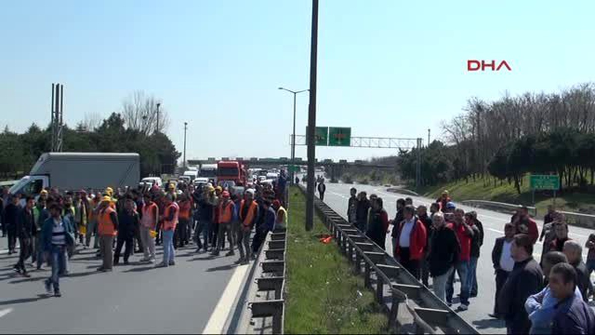 24\'üncü Kattan Düşüp Hayatını Kaybeden İşçinin Arkadaşları TEM\'i Kapattı