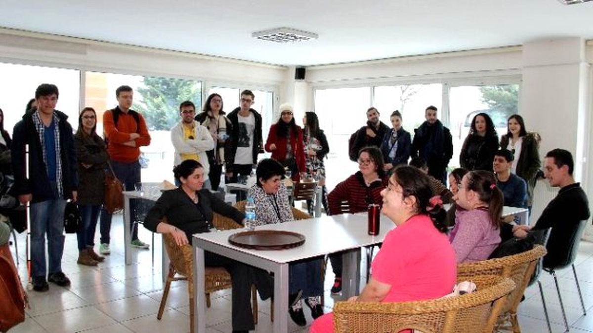 Yabancı Öğrenci ve Sosyal Hizmet Görevlileri Engelli Projelerini İnceledi