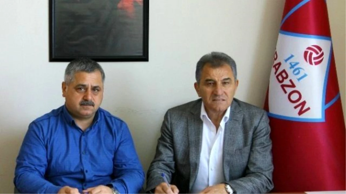 1461 Trabzon\'da Hüsnü Özkara ve Metin Bak İmzaladı