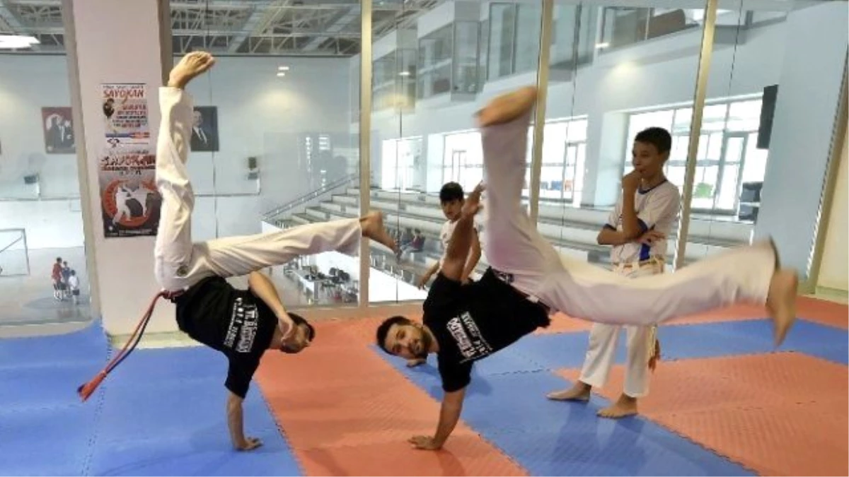 Mamak\'ta Capoeira Kursu İlgi Görüyor