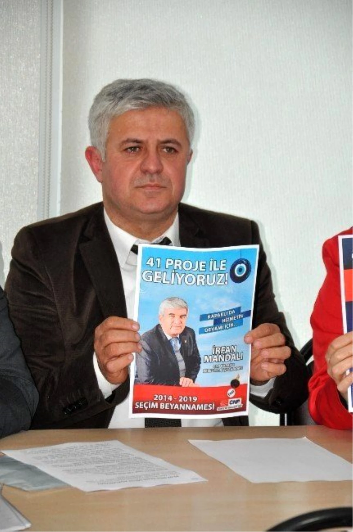 AK Parti İlçe Başkanı Bezgin Başkan Mandalı\'yı Eleştirdi