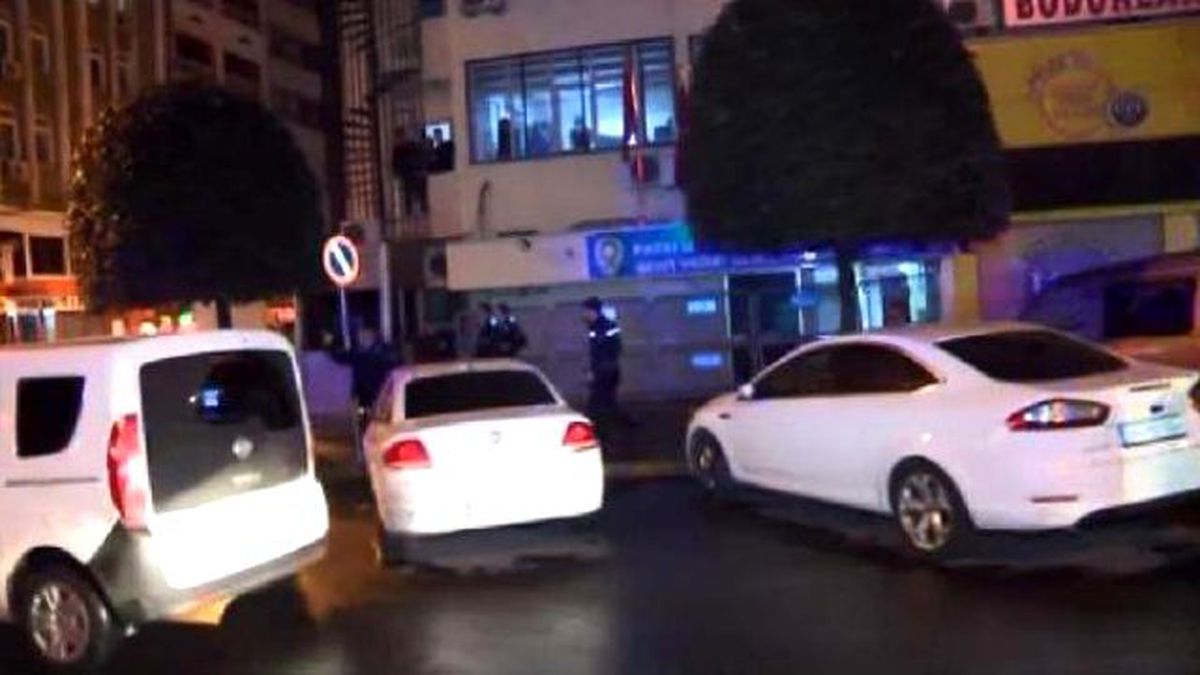 Aksaray Polis Merkezinde Kavga: 1 Ölü, 2 Yaralı