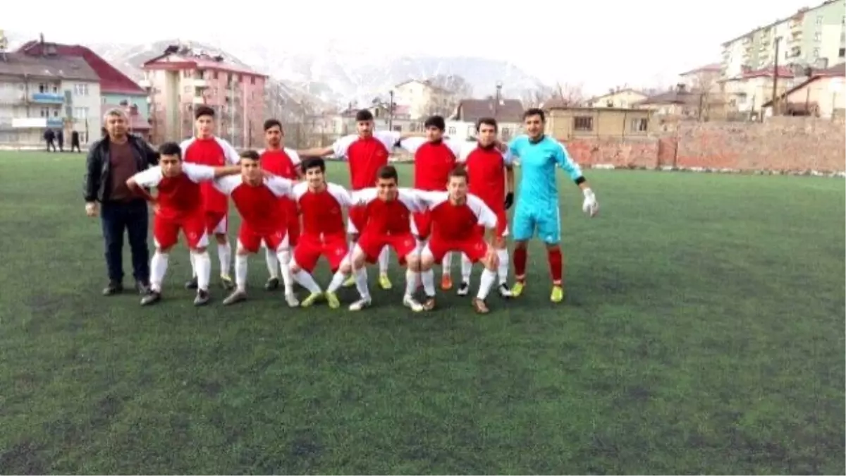 Bitlis\'in U17 Futbol Takımı Türkiye Şampiyonasına Katılacak