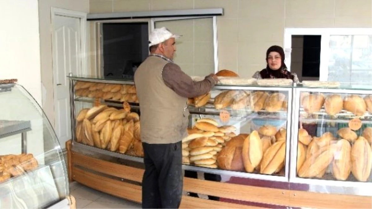 Cihanbeyli\'de "Askıda Ekmek Var" Kampanyası Büyüyor
