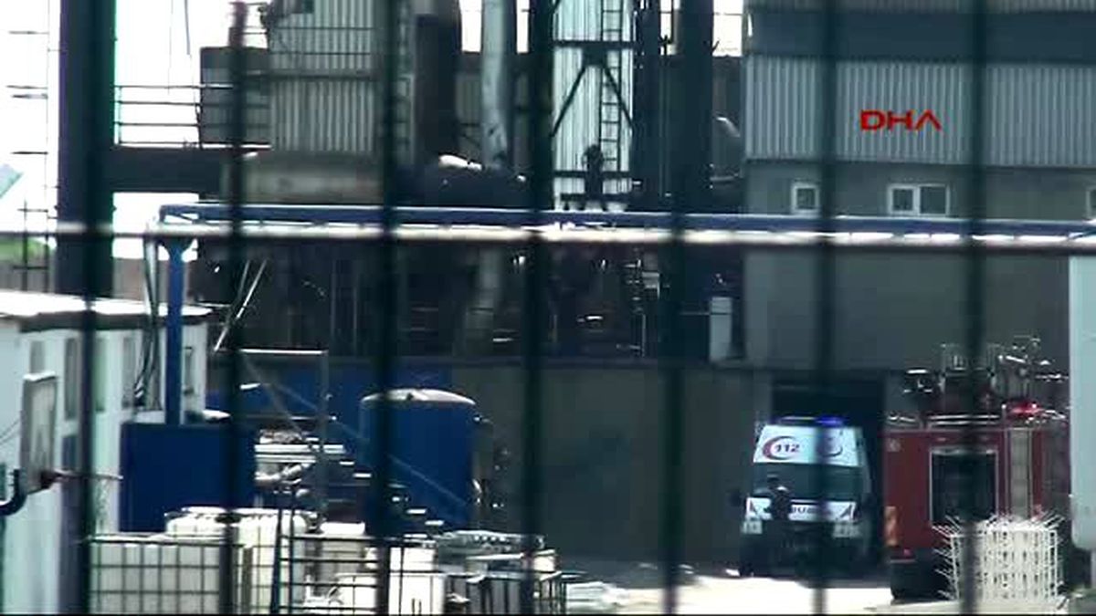 Çorlu\'da Kömür Bacasına Düşen 2 İşçi Öldü