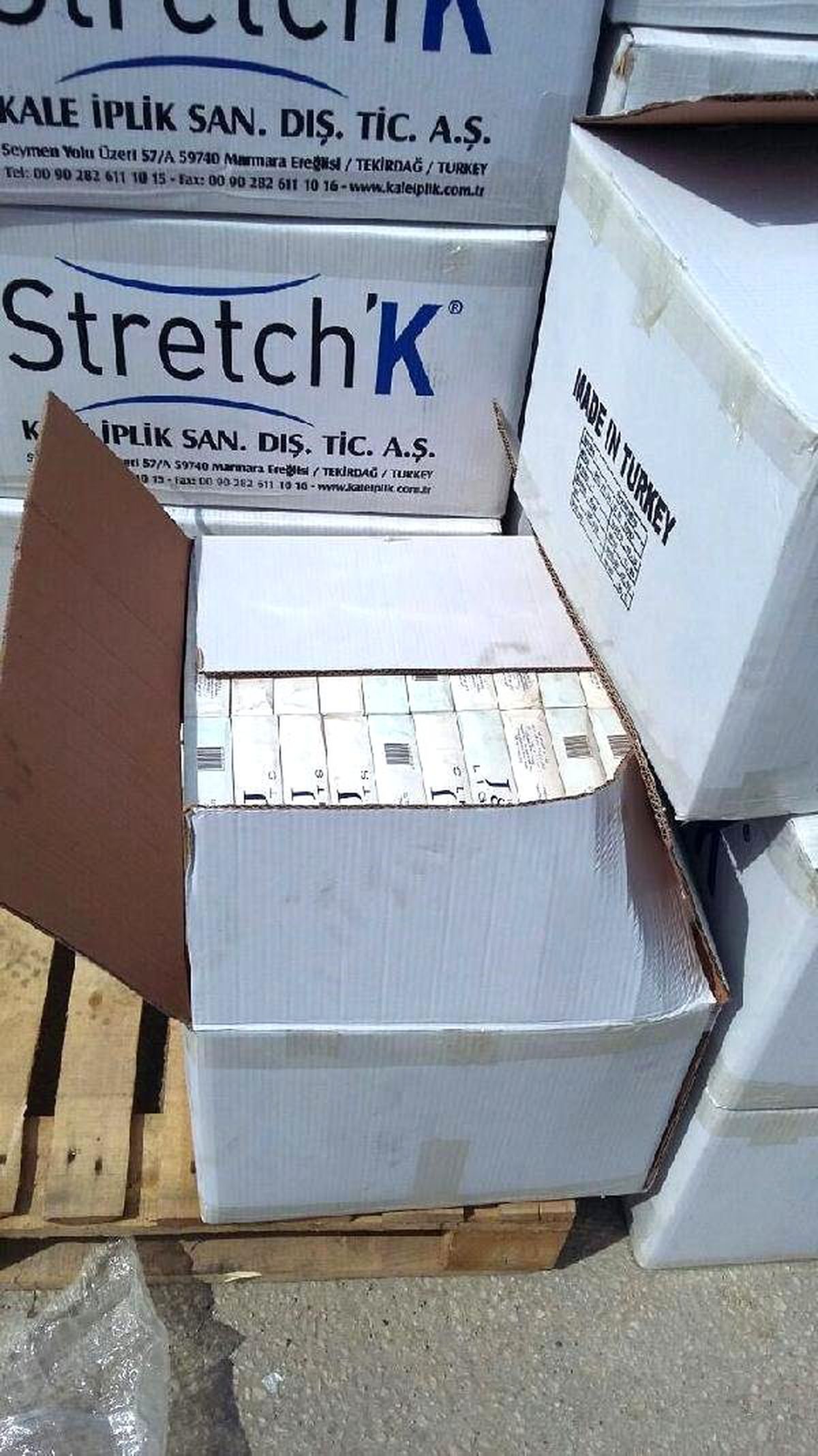 Kargo Tır'ında 40 Bin Kaçak Sigara Çıktı