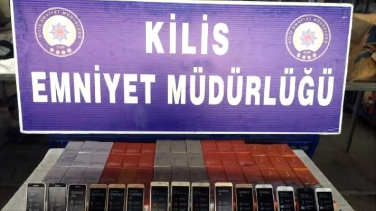 Kilis\'te 115 Kaçak Cep Telefonu Ele Geçti