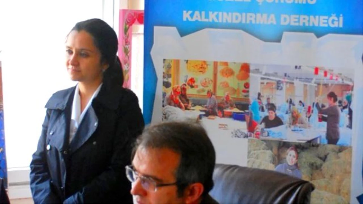 Osmancık\'ta "İşte Kadın Eli Projesi" Toplantısı