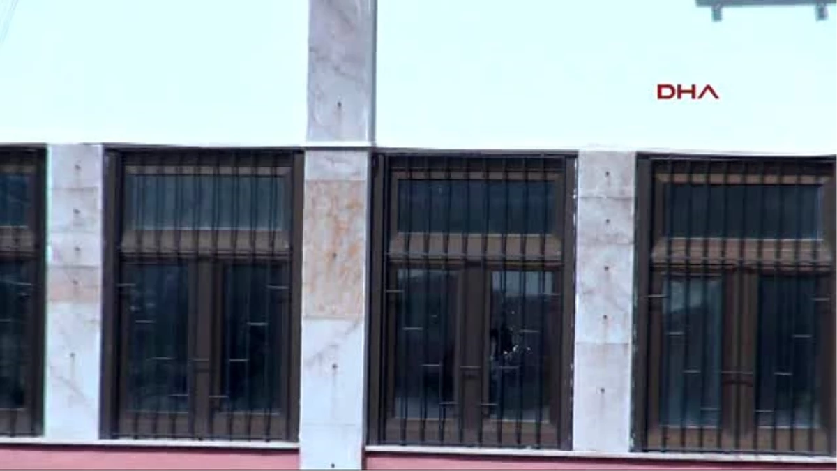 Tunceli\'de Valilik ve Adliye Binasına Bomba ile Girmeye Çalışan Dhkp-C\'li Terörist Ölü Ele Geçti