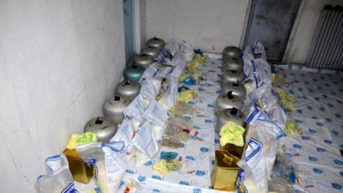Van\'da El Yapımı 17 Patlayıcı Ele Geçirildi (2)