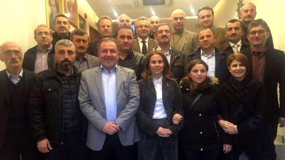 AK Parti\'de Toplantı
