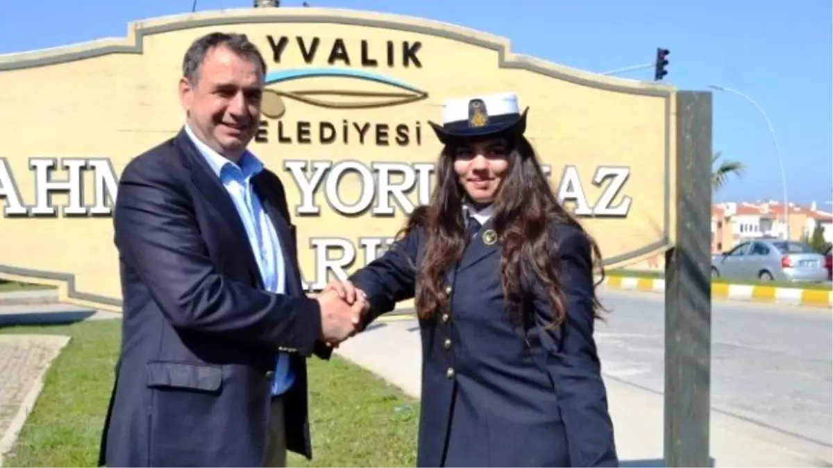 Ayvalık\'ta Yazar Yorulmaz İkinci Kez Anıldı