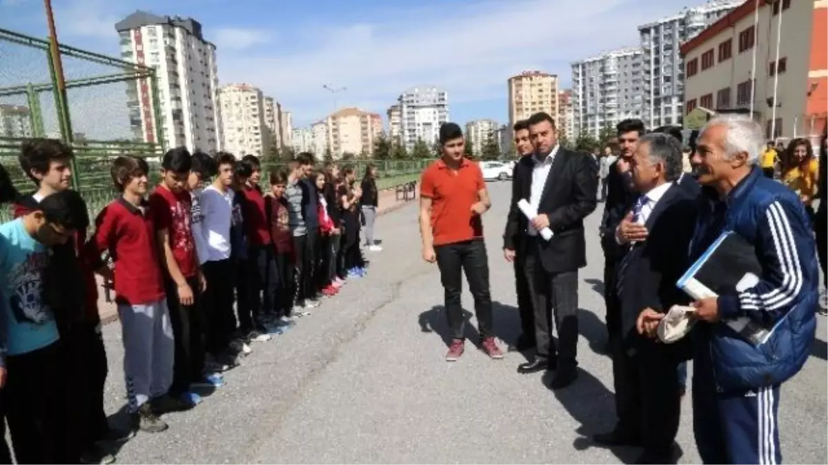 Başkan Büyükkılıç ve Ekibinin Mustafa Eraslan Anadolu Lisesi Ziyareti