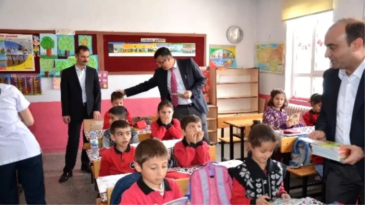 Darende Sağlık Lisesi, Minik Öğrencileri Ziyaret Etti