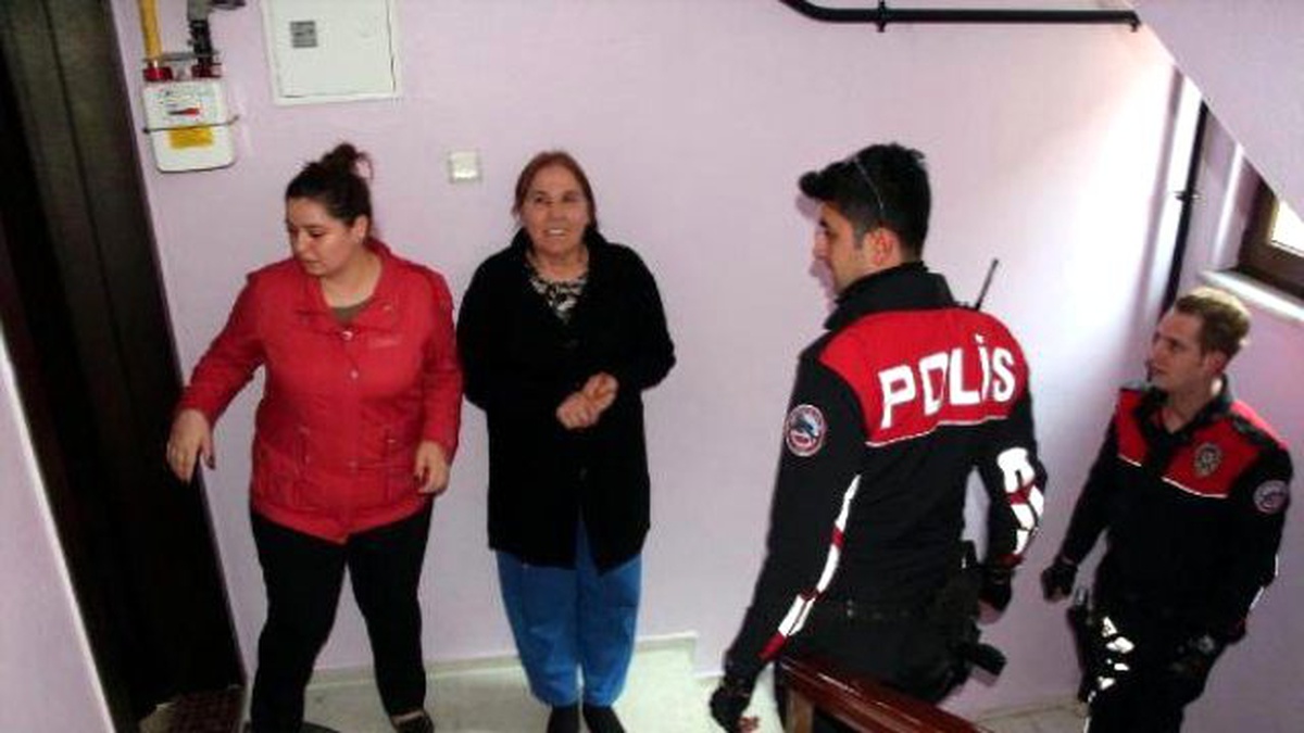 Evinin Kapısını Açamayınca Hırsız Korkusuyla Polisi Aradı