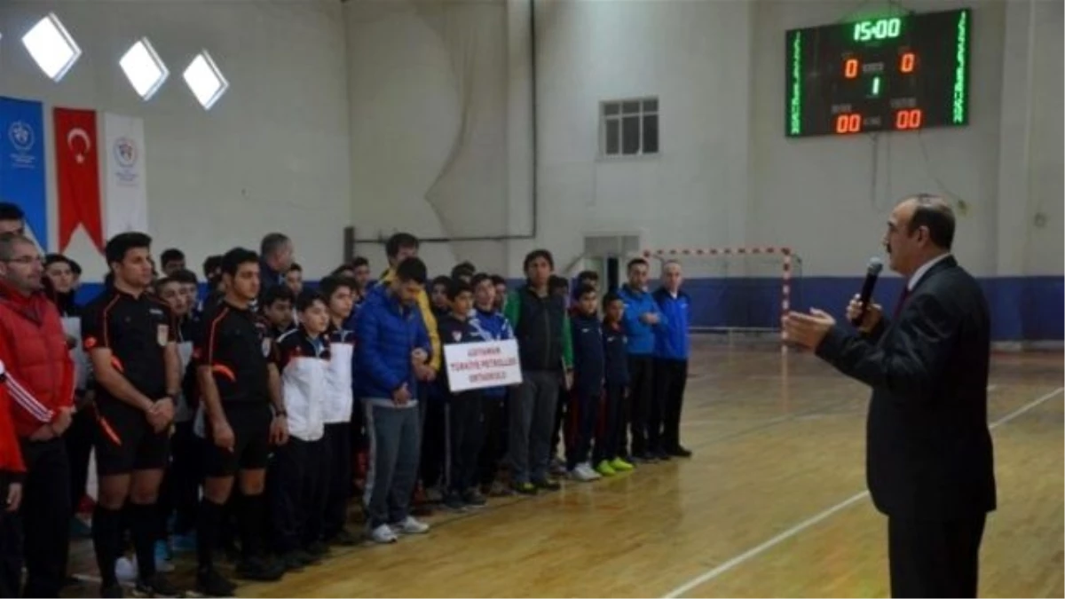 Futsal Yarı Final Grup Müsabakaları Başladı