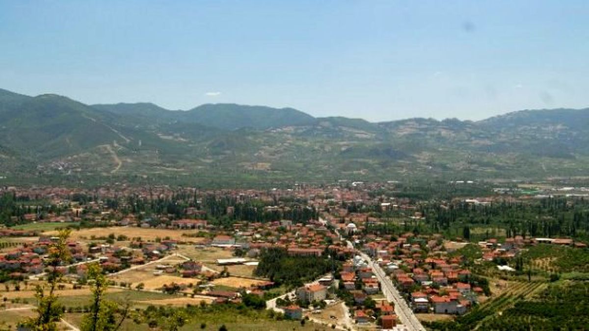 Geyve\'de Devam Eden Yağmursuyu Hattı İnşa Çalışmaları Tamamlandı