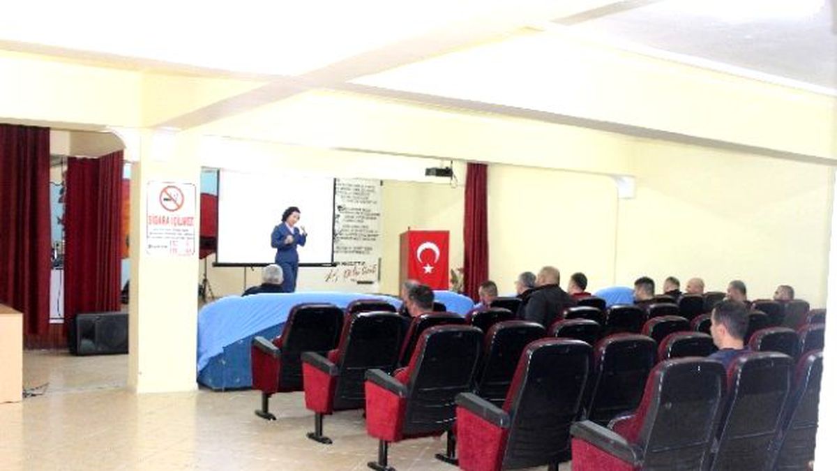 Kadın Meclisinin Cezaevi Eğitim Programları Sürüyor