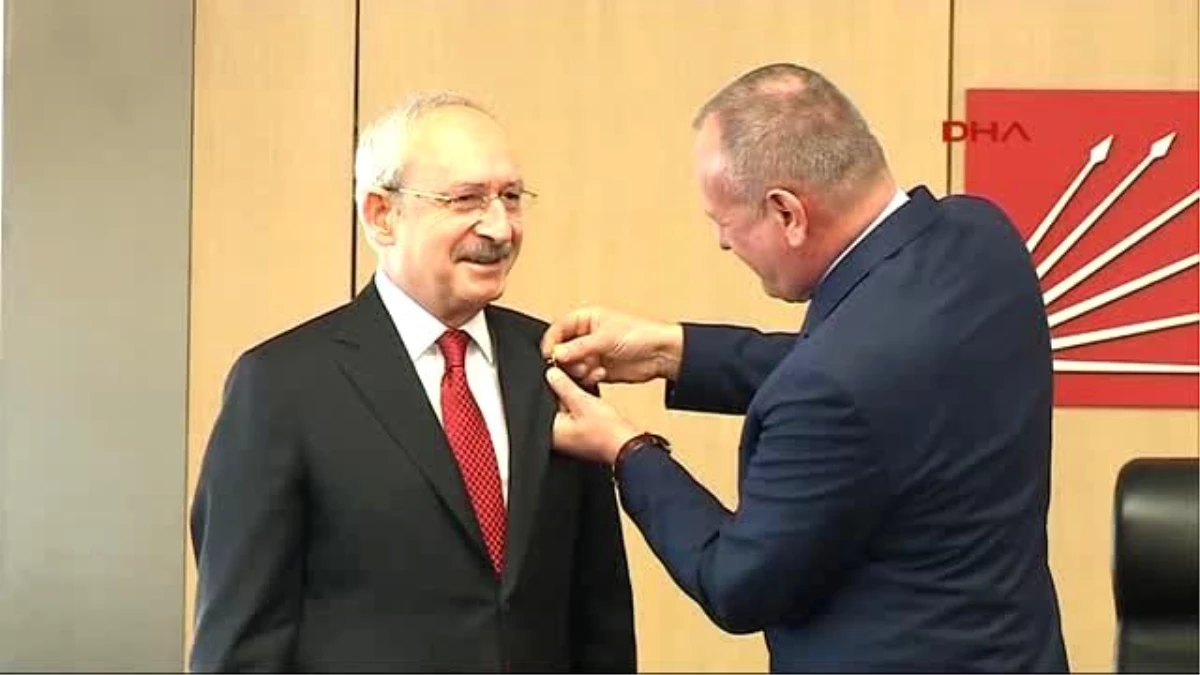 Kılıçdaroğlu, Belediye Başkanları Birliği Yönetim Kurulu Üyeleri ile Görüştü