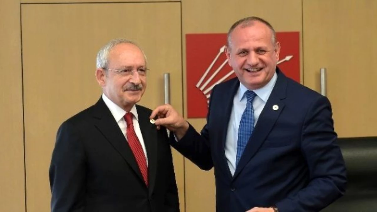 Kılıçdaroğlu, Belediye Başkanları Birliği Yönetimi ile Biraraya Geldi