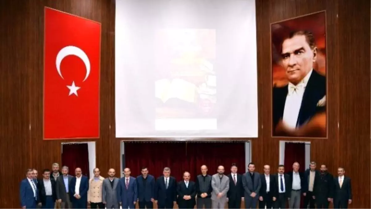 Namık Kemal Üniversitesinde Fıkıh Medeniyeti Konferansı Düzenlendi