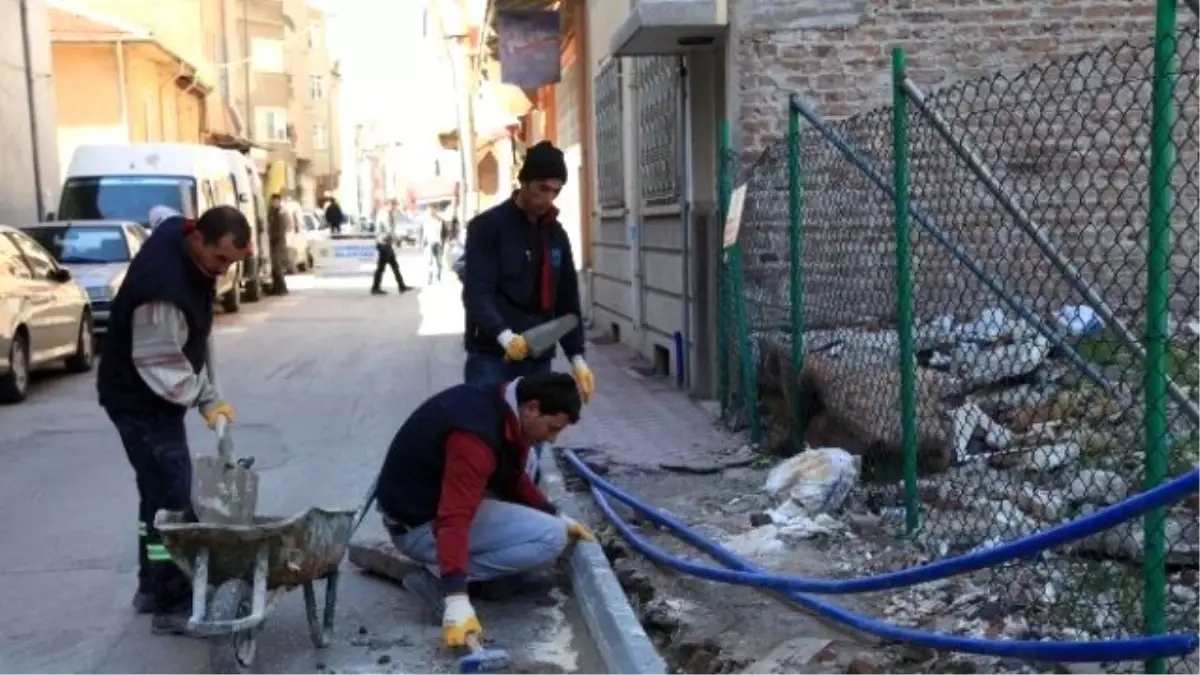 Odunpazarı Belediyesi Mahallenizde Çalışıyor\' Sistemi Eksikleri Tamamlıyor