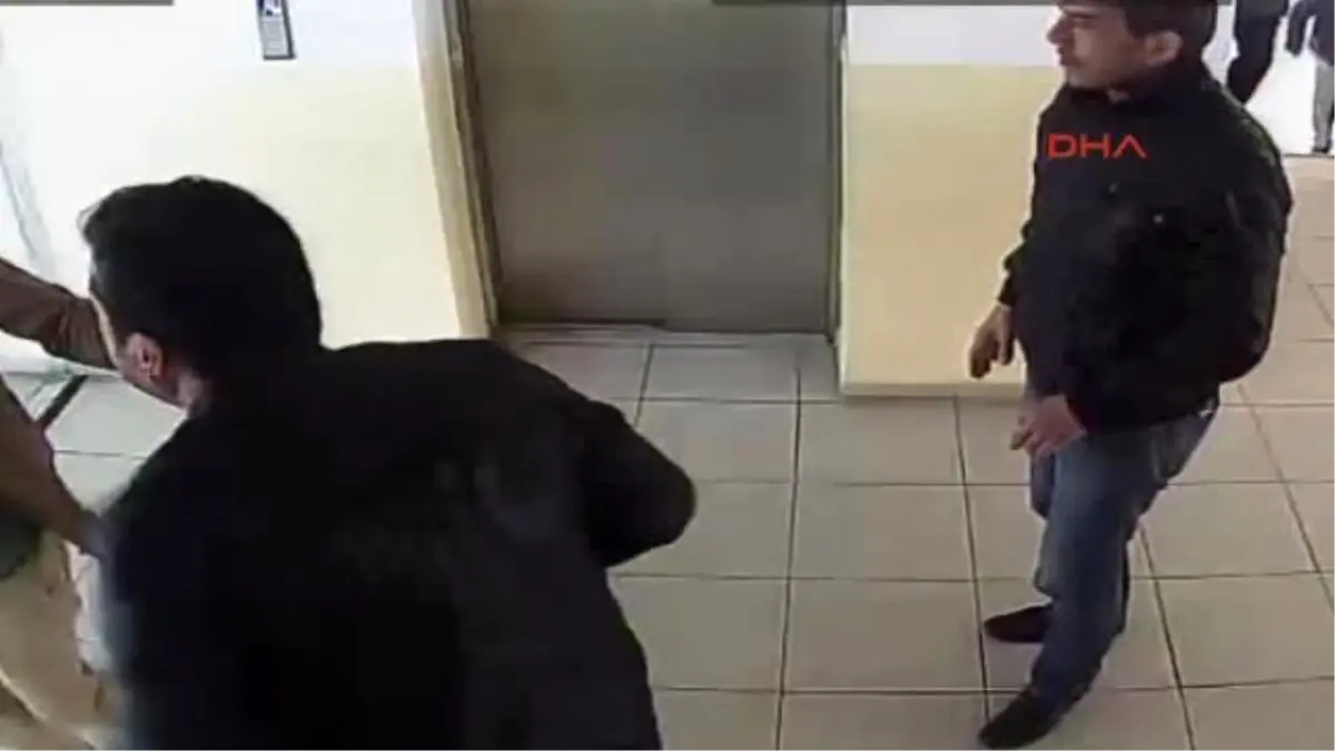 Ordu Öğretmene Silah Kabzasıyla Saldırı Güvenlik Kamerasında
