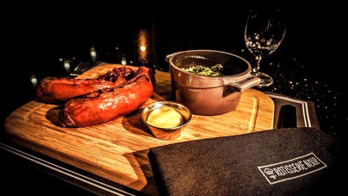 Rotisserie Noir: Cadde\'nin Sağlıklı Fransızı