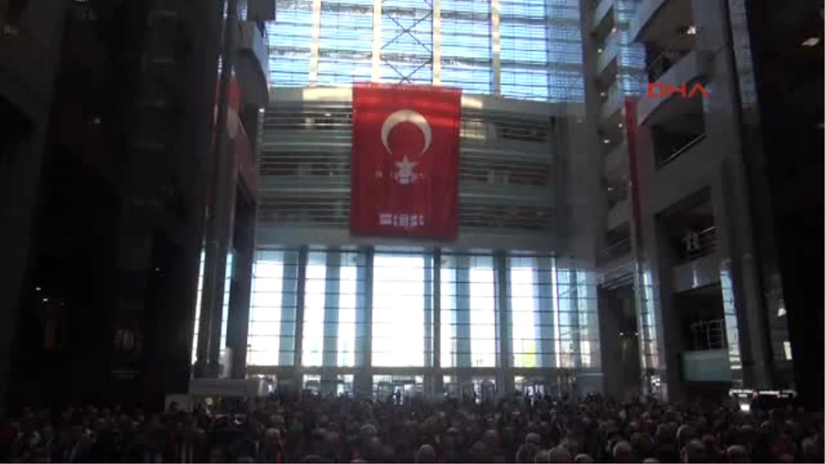 Şehit Savcı Mehmet Selim Kiraz İçin Adliyede Anma Töreni