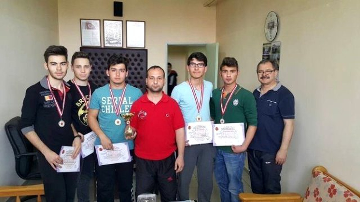 Spor Müdürünü Ziyaret Ettiler