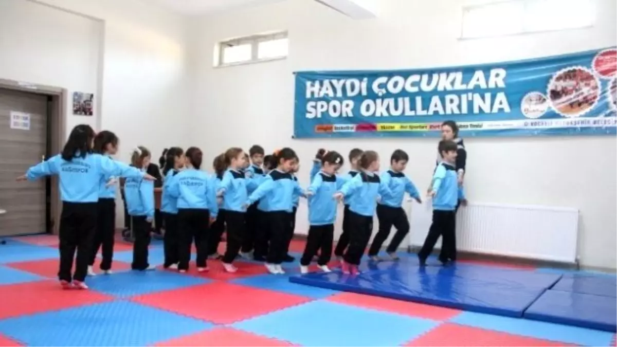 Spor Okulları\'ndan Öğretmen ve Veliler Memnun